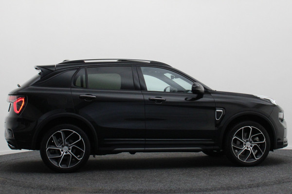 Lynk & Co 01 1.5 360° Camera, Panoramadak, Zwarte hemel, ACC, Apple Carplay, DAB, 20''