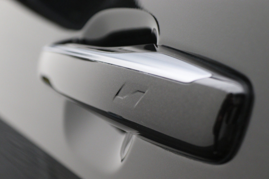 Lynk & Co 01 1.5 360° Camera, Panoramadak, Zwarte hemel, ACC, Apple Carplay, DAB, 20''