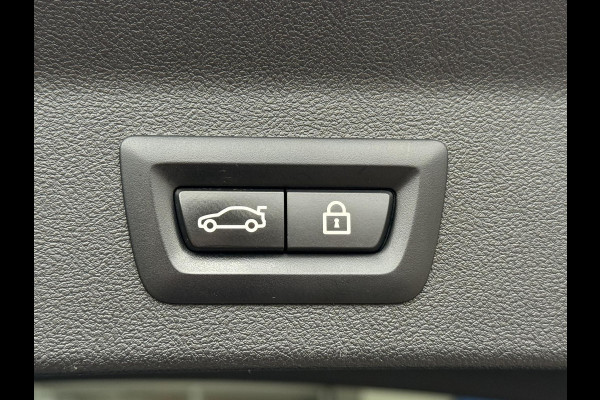 BMW X3 xDrive30e M SPORT | HARMAN KARDON | TREKHAAK | PANORAMA | KEYLESS | SPORTREMMEN | ELEKT. STOELEN |