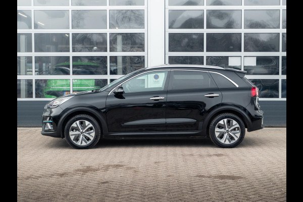 Kia e-Niro ExecutiveLine 64 kWh l Lederen bekleding l Stoel Stuurwielverwarming l JBL premium sound systeem l Schuifkantel dak l SOH 95,8 l
