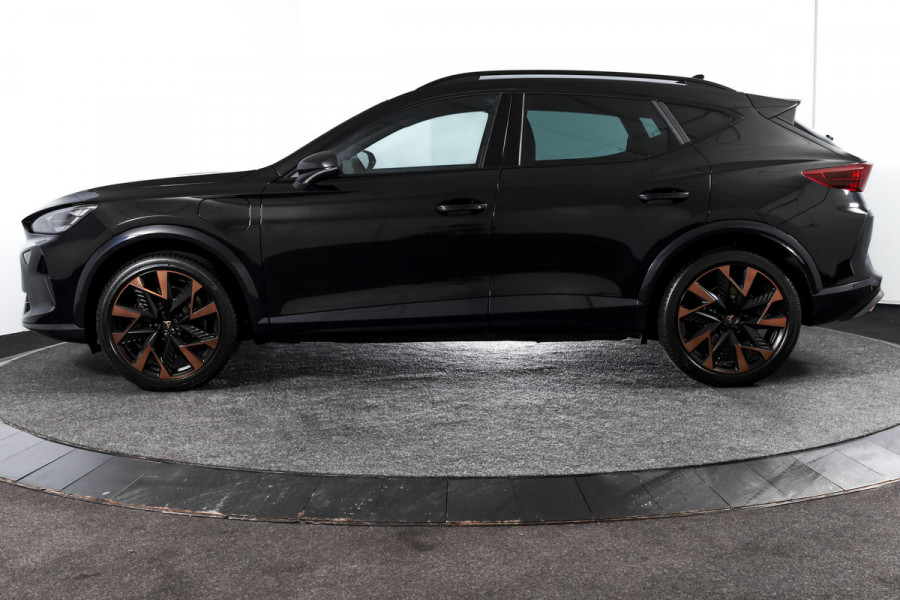 CUPRA Formentor 1.5 TSI e-Hybrid 272 PK VZ Performance - Automaat | Dig. Cockpit | Adapt. Cruise | Stoel-+Stuurverw. | PDC | Camera | NAV + App. Connect | ECC | Sennheiser | Elek. Klep | LM 19" | 5347