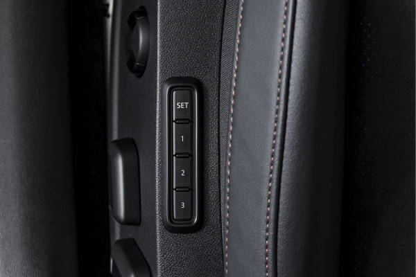 CUPRA Formentor 1.5 TSI e-Hybrid 272 PK VZ Performance - Automaat | Dig. Cockpit | Adapt. Cruise | Stoel-+Stuurverw. | PDC | Camera | NAV + App. Connect | ECC | Sennheiser | Elek. Klep | LM 19" | 5347