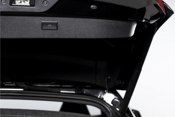 CUPRA Formentor 1.5 TSI e-Hybrid 272 PK VZ Performance - Automaat | Dig. Cockpit | Adapt. Cruise | Stoel-+Stuurverw. | PDC | Camera | NAV + App. Connect | ECC | Sennheiser | Elek. Klep | LM 19" | 5347