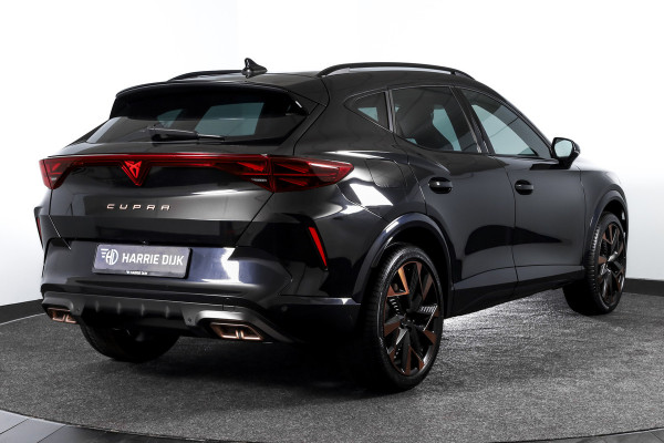 CUPRA Formentor 1.5 TSI e-Hybrid 272 PK VZ Performance - Automaat | Dig. Cockpit | Adapt. Cruise | Stoel-+Stuurverw. | PDC | Camera | NAV + App. Connect | ECC | Sennheiser | Elek. Klep | LM 19" | 5475