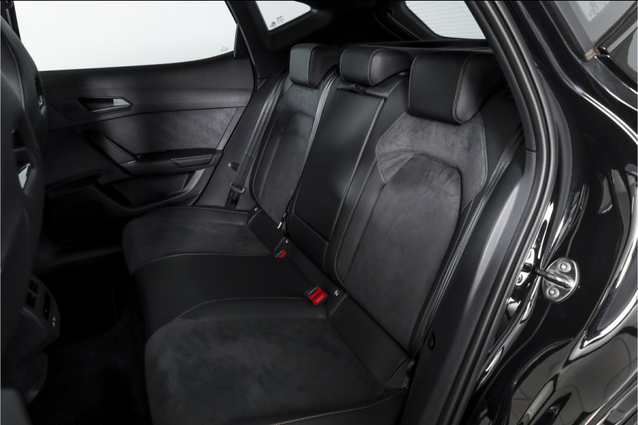 CUPRA Formentor 1.5 TSI e-Hybrid 272 PK VZ Performance - Automaat | Dig. Cockpit | Adapt. Cruise | Stoel-+Stuurverw. | PDC | Camera | NAV + App. Connect | ECC | Sennheiser | Elek. Klep | LM 19" | 5475