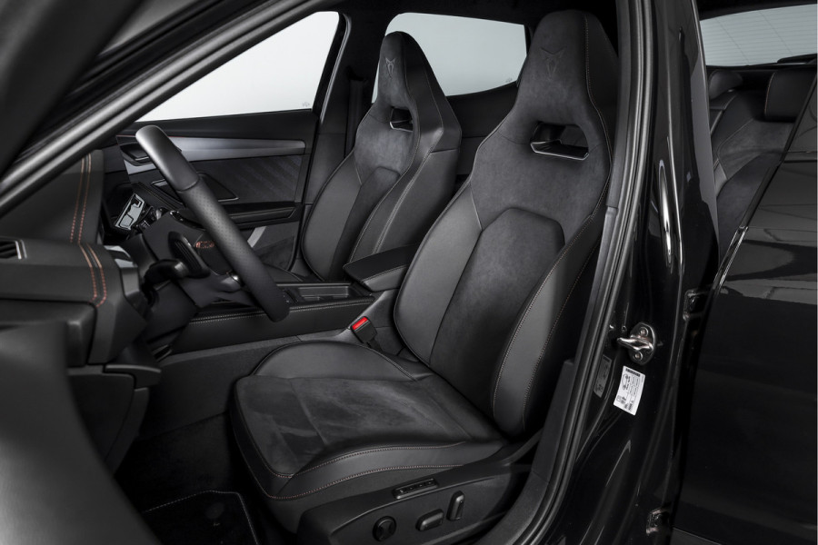 CUPRA Formentor 1.5 TSI e-Hybrid 272 PK VZ Performance - Automaat | Dig. Cockpit | Adapt. Cruise | Stoel-+Stuurverw. | PDC | Camera | NAV + App. Connect | ECC | Sennheiser | Elek. Klep | LM 19" | 5475