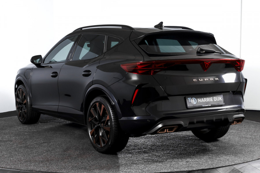 CUPRA Formentor 1.5 TSI e-Hybrid 272 PK VZ Performance - Automaat | Dig. Cockpit | Adapt. Cruise | Stoel-+Stuurverw. | PDC | Camera | NAV + App. Connect | ECC | Sennheiser | Elek. Klep | LM 19" | 5475