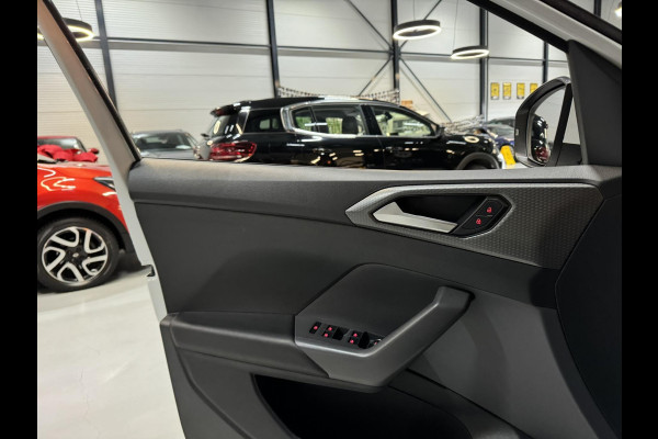 Volkswagen T-Cross 1.0 TSI R-Line Garantie Carplay Blindspot Adoptieve Cruise Virtueel Dash Navi Clima Keyless Led Dab Rijklaar