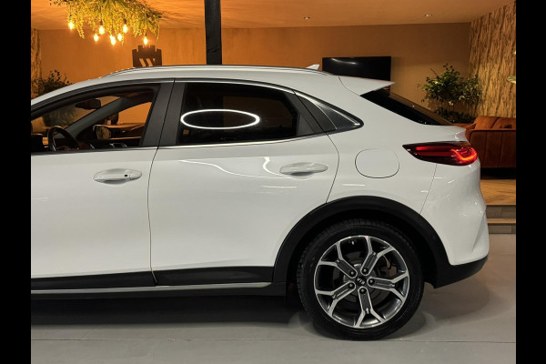 Kia Xceed 1.5 T-GDI ExecutiveLine Garantie Memory Leder StoelVentilatie StoelVW StuurVW Camera Elek Achterklep Blindspot Rijklaar