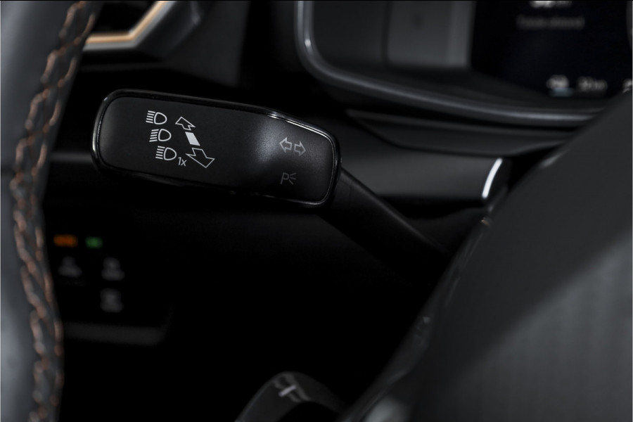 CUPRA Formentor 1.5 TSI e-Hybrid 272 PK VZ Performance - Automaat | Dig. Cockpit | Adapt. Cruise | Stoel-+Stuurverw. | PDC | Camera | NAV + App. Connect | ECC | Sennheiser | Elek. Klep | LM 19" | 6918