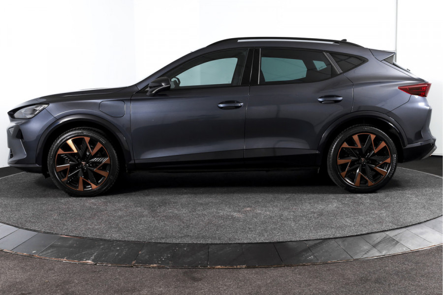 CUPRA Formentor 1.5 TSI e-Hybrid 272 PK VZ Performance - Automaat | Dig. Cockpit | Adapt. Cruise | Stoel-+Stuurverw. | PDC | Camera | NAV + App. Connect | ECC | Sennheiser | Elek. Klep | LM 19" | 6784