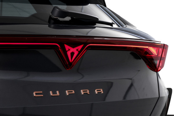 CUPRA Formentor 1.5 TSI e-Hybrid 272 PK VZ Performance - Automaat | Dig. Cockpit | Adapt. Cruise | Stoel-+Stuurverw. | PDC | Camera | NAV + App. Connect | ECC | Sennheiser | Elek. Klep | LM 19" | 6784