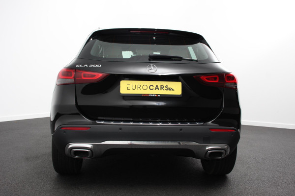 Mercedes-Benz GLA 200 Automaat Progressive Mercedes-Benz GLA-klasse 200 Progressive | Navigatie | Camera | Lederen Bekleding | Elektrische Achterklep | DAB  LED |