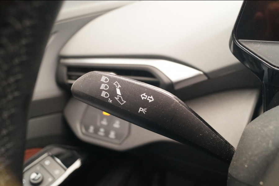 Volkswagen ID.4 First 77kWh -SOH92%-TREKHAAK-CAM-NAVI-PDC-