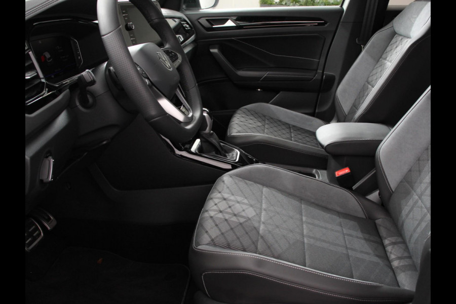 Volkswagen T-Roc 1.5 TSI DSG R-Line+Blackpack Climate control | Adaptieve cruise control | Panoramadak | LED | Navigatie | Achteruitrijcamera | Parkeersensoren | Apple Carplay/ Android Auto | Radio