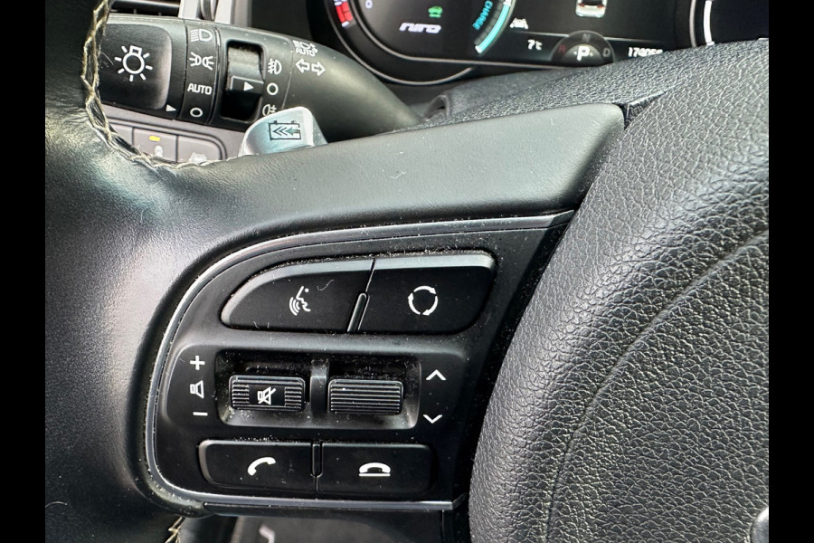 Kia e-Niro ExecutiveLine 64 kWh SOH 100%| SET WINTERBANDEN