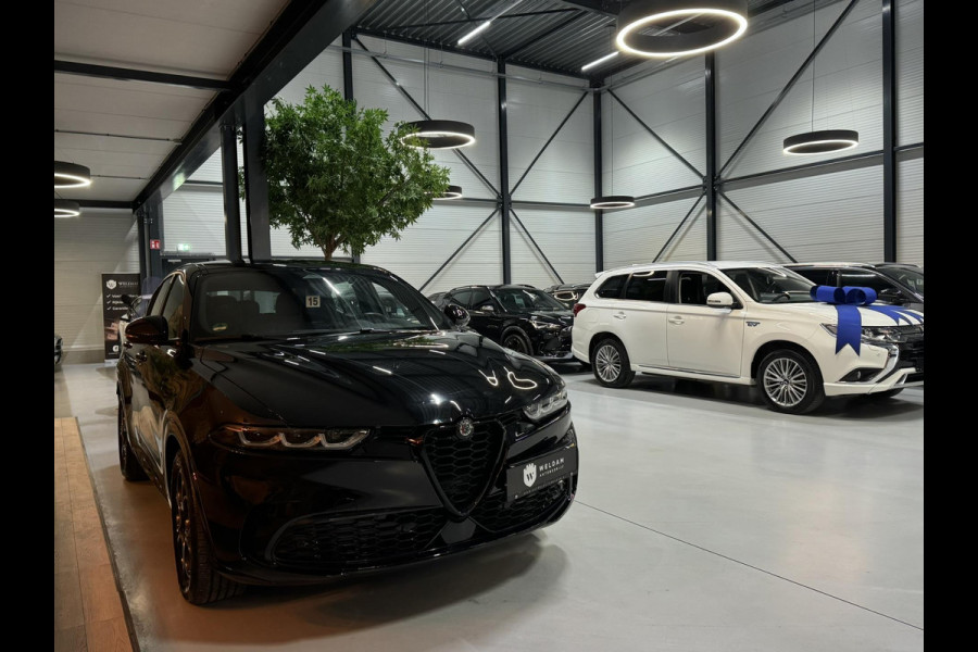 Alfa Romeo Tonale 1.5T Hybrid Ti Garantie StuurVW StoelVW Camera Adoptieve Cruise Elek Achterklep Navi Clima Led Dab Rijklaar