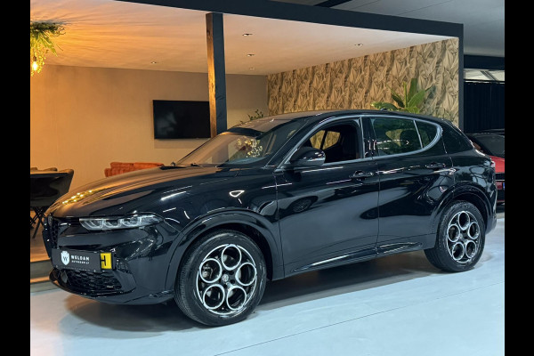 Alfa Romeo Tonale 1.5T Hybrid Ti Garantie StuurVW StoelVW Camera Adoptieve Cruise Elek Achterklep Navi Clima Led Dab Rijklaar
