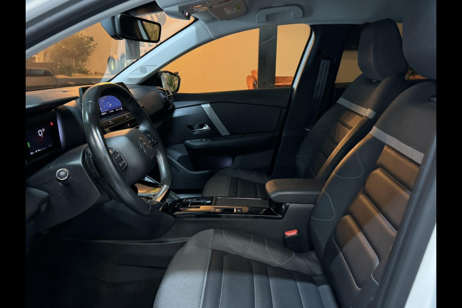 Citroën C4 1.2 Puretech Shine Garantie Head-Up Carplay Camera Adoptieve Cruise Navi Clima Keyless Led Dab Rijklaar