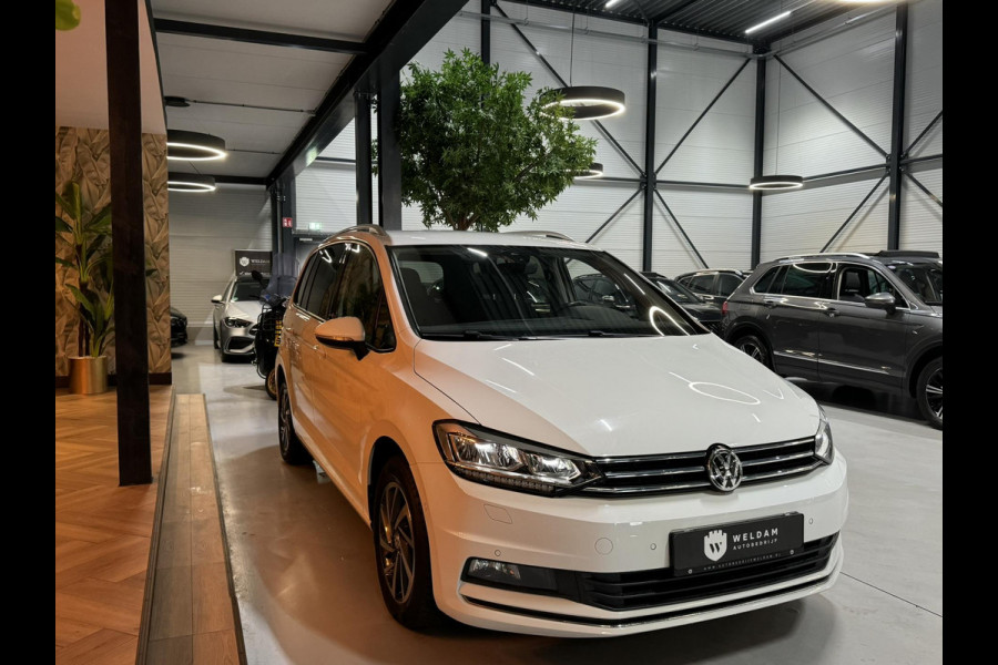 Volkswagen Touran 1.4 TSI Highline 7p Garantie Standkachel StoelVW Camera Carplay Adoptieve Cruise Navi Clima Led Rijklaar