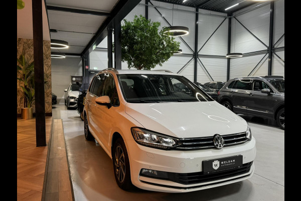 Volkswagen Touran 1.4 TSI Highline 7p Garantie Standkachel StoelVW Camera Carplay Adoptieve Cruise Navi Clima Led Rijklaar