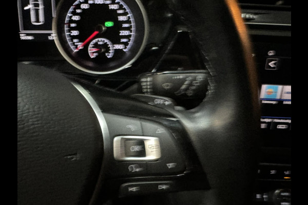 Volkswagen Touran 1.4 TSI Highline 7p Garantie Standkachel StoelVW Camera Carplay Adoptieve Cruise Navi Clima Led Rijklaar