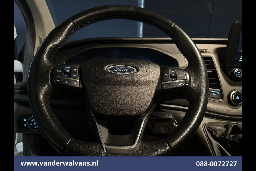 Ford Transit Custom 2.0 TDCI 131pk L2H1 Euro6 Airco | Camera | Apple Carplay | LED | 2700kg Trekhaak Android Auto, Cruisecontrol, Stoelverwarming, Verwarmde voorruit, Parkeersensoren, Sidebars, Bijrijdersbank
