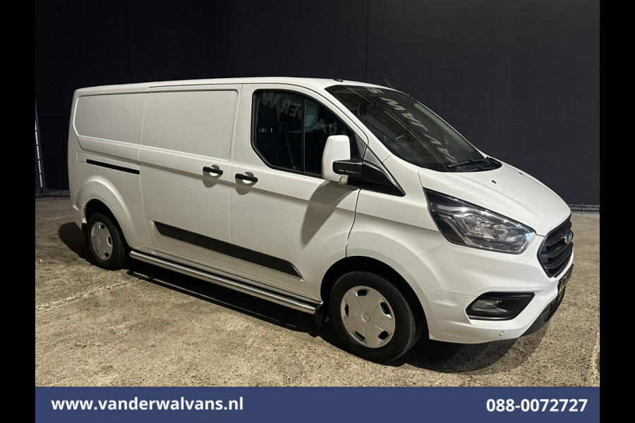 Ford Transit Custom 2.0 TDCI 131pk L2H1 Euro6 Airco | Camera | Apple Carplay | LED | 2700kg Trekhaak Android Auto, Cruisecontrol, Stoelverwarming, Verwarmde voorruit, Parkeersensoren, Sidebars, Bijrijdersbank