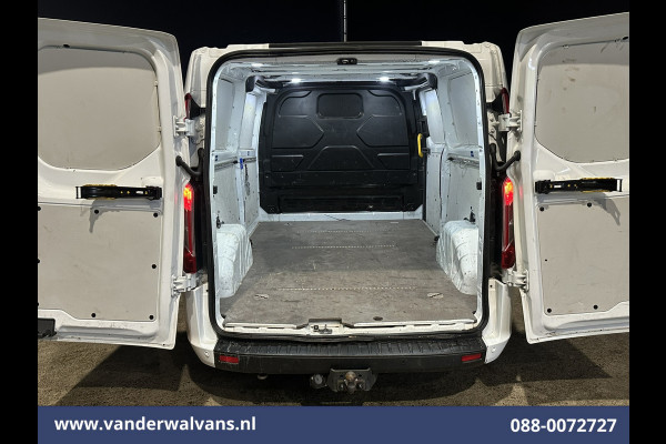 Ford Transit Custom 2.0 TDCI 131pk L2H1 Euro6 Airco | Camera | Apple Carplay | LED | 2700kg Trekhaak Android Auto, Cruisecontrol, Stoelverwarming, Verwarmde voorruit, Parkeersensoren, Sidebars, Bijrijdersbank