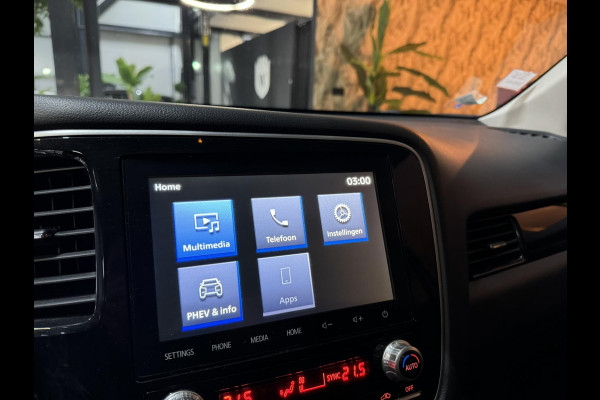 Mitsubishi Outlander 2.4 PHEV Intense Garantie Camera Navi StoelVW LED Cruise Clima Rijklaar