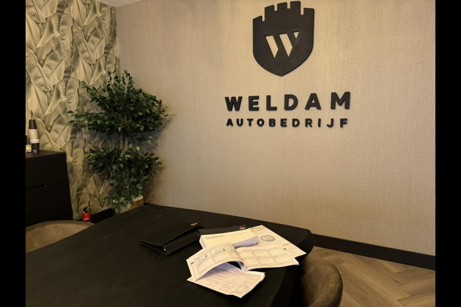 Mitsubishi Outlander 2.4 PHEV Intense Garantie Camera Navi StoelVW LED Cruise Clima Rijklaar