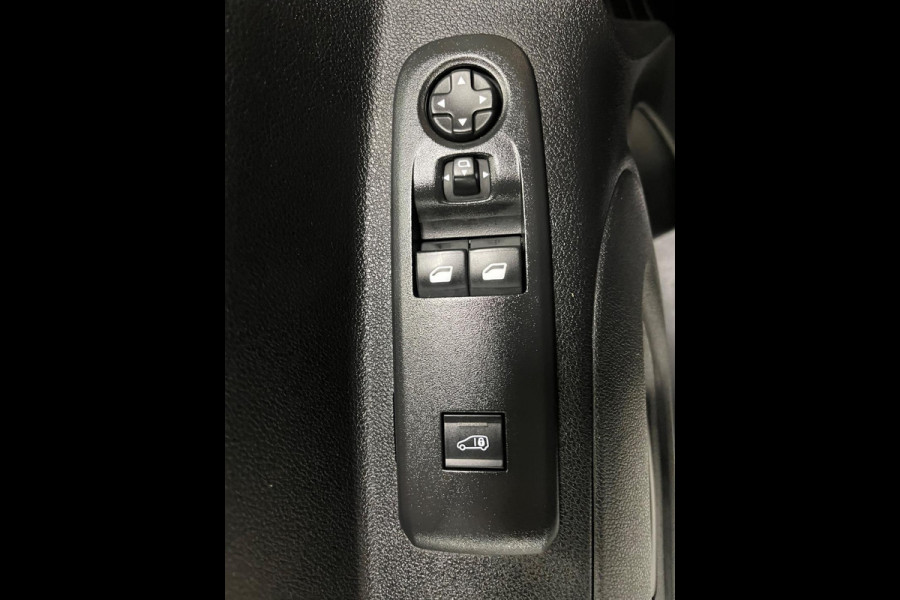 Peugeot Partner 1.5 BlueHDI 131pk euro6 Premium, Airco, CruiseControl, Camera, navigatie, Metallic, Trekhaak, LMV, Rijklaarprijs!