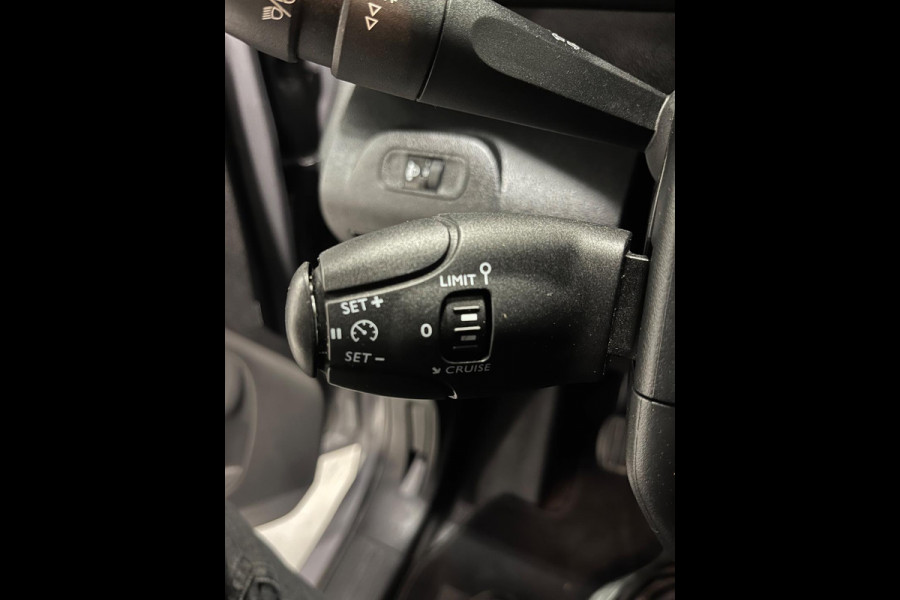 Peugeot Partner 1.5 BlueHDI 131pk euro6 Premium, Airco, CruiseControl, Camera, navigatie, Metallic, Trekhaak, LMV, Rijklaarprijs!