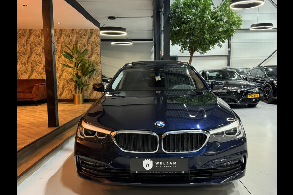 BMW 5 Serie Touring 520i Sport Line M Garantie Pano Memory StoelVentilatie StoelVW Elek Stuur Elek Achterklep Navi Cruise Rijklaar