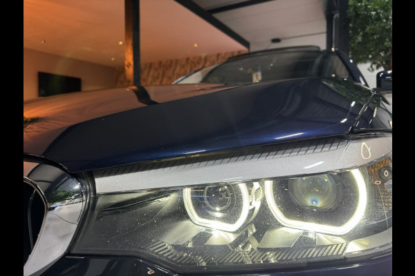 BMW 5 Serie Touring 520i Sport Line M Garantie Pano Memory StoelVentilatie StoelVW Elek Stuur Elek Achterklep Navi Cruise Rijklaar