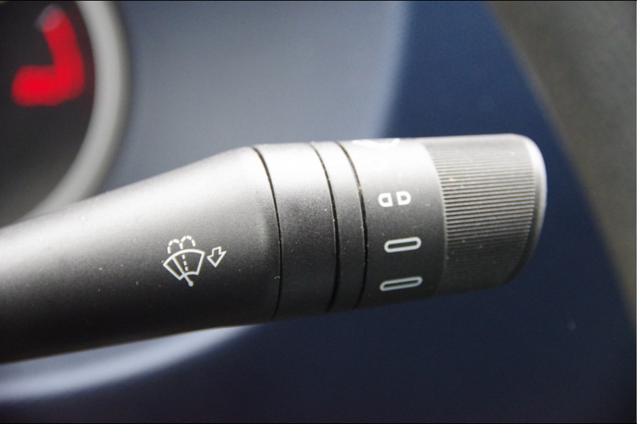 Iveco Daily 35C21 3.0L 210PK L2H1 AUT. N1, DUBBELLUCHT, 3.5T TREKHAAK, CAMERA, NAVI, CRUISE, CLIMA, DUBBEL LUCHT