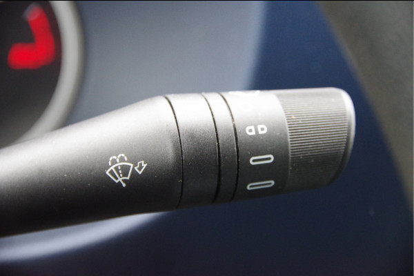 Iveco Daily 35C21 3.0L 210PK L2H1 AUT. N1, DUBBELLUCHT, 3.5T TREKHAAK, CAMERA, NAVI, CRUISE, CLIMA, DUBBEL LUCHT