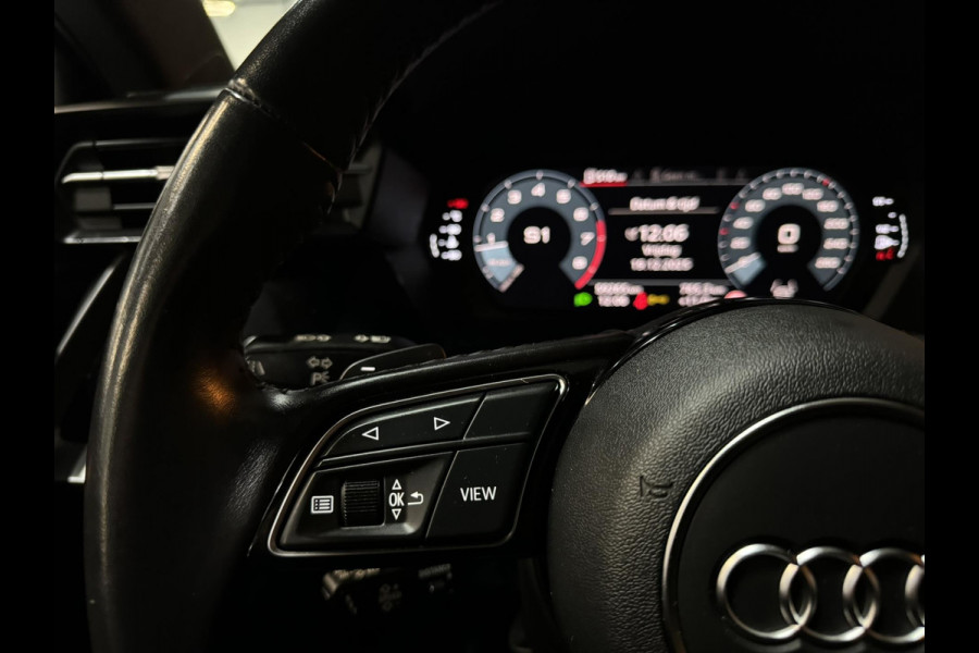 Audi A3 Sportback 35 TFSI S edition Garantie Carplay StoelVW Elek Stoelen Elek Achterklep ACC Navi Clima Led Dab Rijklaar