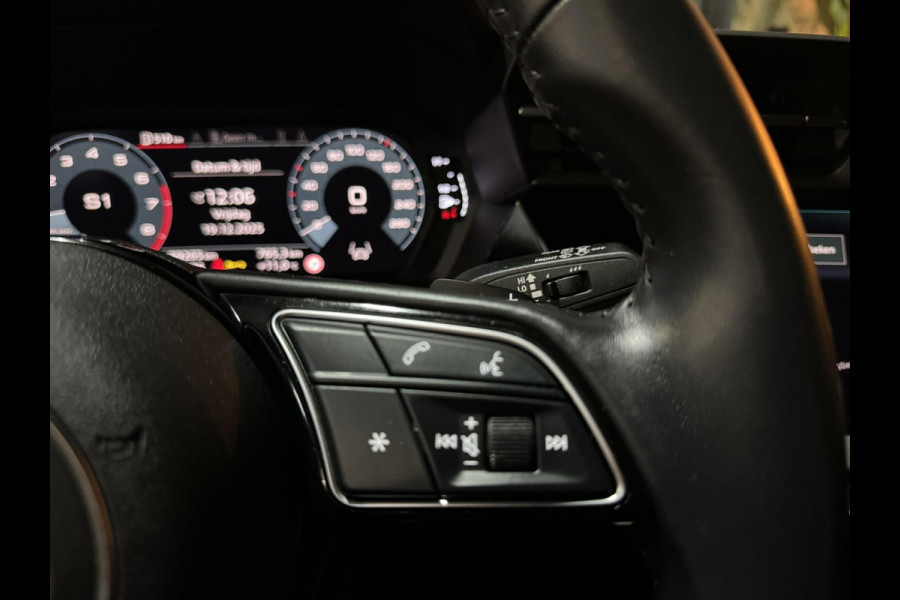 Audi A3 Sportback 35 TFSI S edition Garantie Carplay StoelVW Elek Stoelen Elek Achterklep ACC Navi Clima Led Dab Rijklaar
