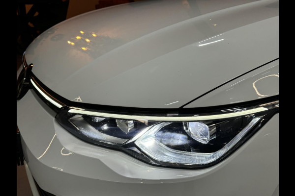 Volkswagen Golf 1.5 eTSI Style Garantie Pano Memory Massage Sfeer Carplay Camera Blindspot ACC Navi Clima IQ.Led IQ.Drive Rijklaar