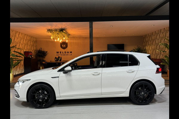 Volkswagen Golf 1.5 eTSI Style Garantie Pano Memory Massage Sfeer Carplay Camera Blindspot ACC Navi Clima IQ.Led IQ.Drive Rijklaar