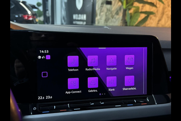 Volkswagen Golf 1.5 eTSI Style Garantie Pano Memory Massage Sfeer Carplay Camera Blindspot ACC Navi Clima IQ.Led IQ.Drive Rijklaar
