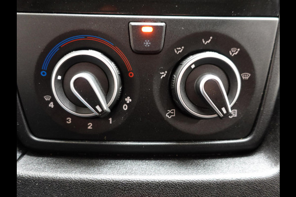 Citroën Jumper L2H2 120pk Navigatie Camera Airco Cruise control Trekhaak Sidebars 3-zits Euro6