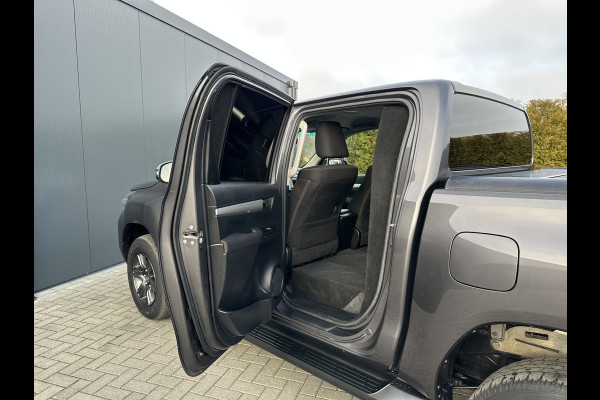 Toyota Hilux 2.4 D-4D AUTOMAAT / 4x4 / 1e EIG. / 3.500 KG AHG / CAMERA / TREKHAAK / ECC / CRUISE / CARPLAY