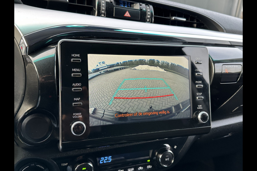 Toyota Hilux 2.4 D-4D AUTOMAAT / 4x4 / 1e EIG. / 3.500 KG AHG / CAMERA / TREKHAAK / ECC / CRUISE / CARPLAY