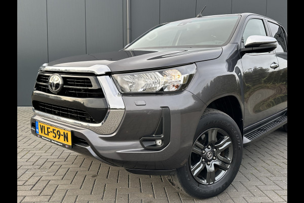 Toyota Hilux 2.4 D-4D AUTOMAAT / 4x4 / 1e EIG. / 3.500 KG AHG / CAMERA / TREKHAAK / ECC / CRUISE / CARPLAY
