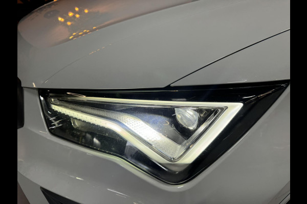 Seat Ateca 1.5 TSI FR Business Intense Garantie Memory Carplay Camera StuurVW StoelVW Sfeer ACC Navi Clima Led Dab PDC Rijklaar