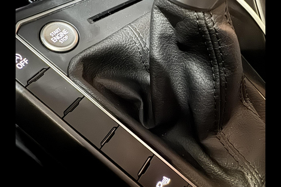 Volkswagen Polo 1.0 TSI 3x R-Line Garantie Pano IQ. Matrix Led Carplay Camera Keyless IQ. Drive Lane ACC Navi Clima Rijklaar