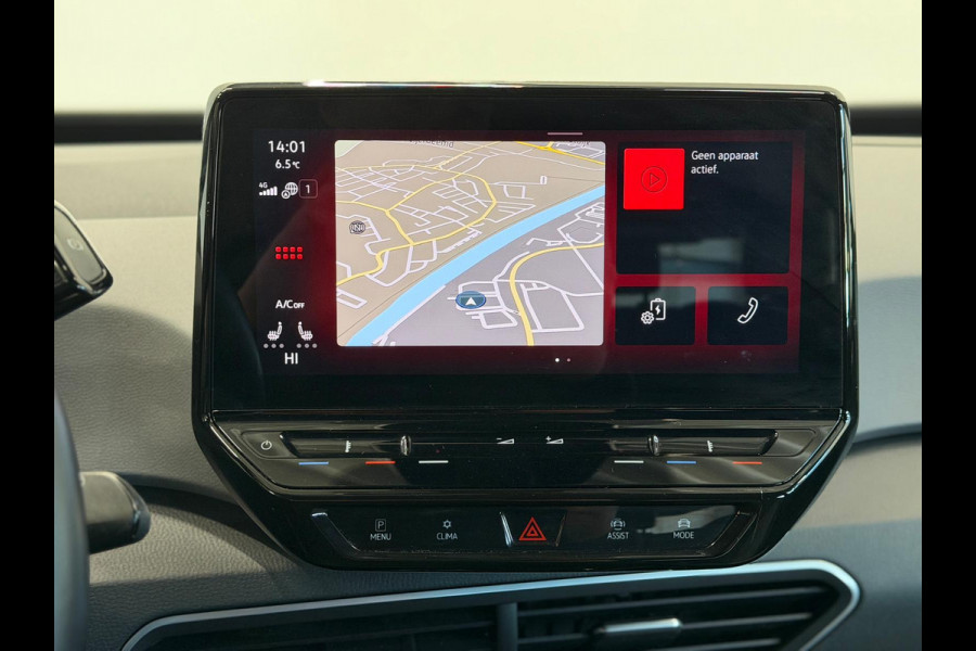 Volkswagen ID.3 Life 58 kWh Navigatie Apple Carplay/Android Auto Parkeersensoren achter Adaptive Cruise Control Stoel- en stuurverwarming Full Led Climate Control