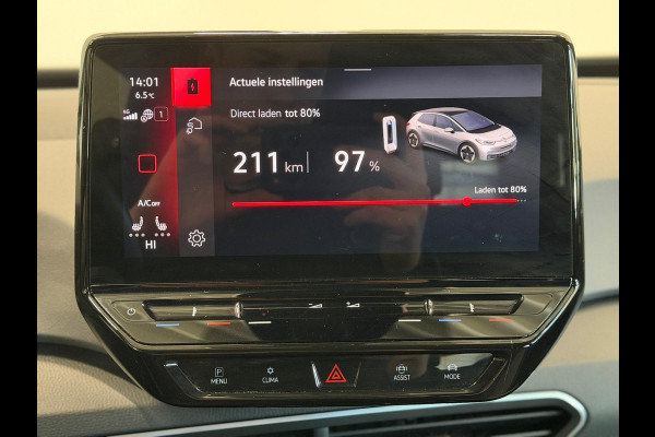 Volkswagen ID.3 Life 58 kWh Navigatie Apple Carplay/Android Auto Parkeersensoren achter Adaptive Cruise Control Stoel- en stuurverwarming Full Led Climate Control